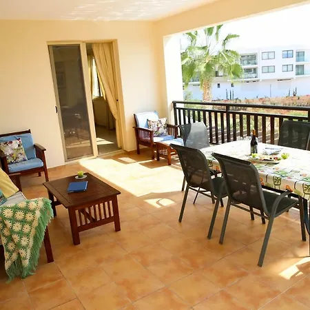 Felicity Villa Coral Bay